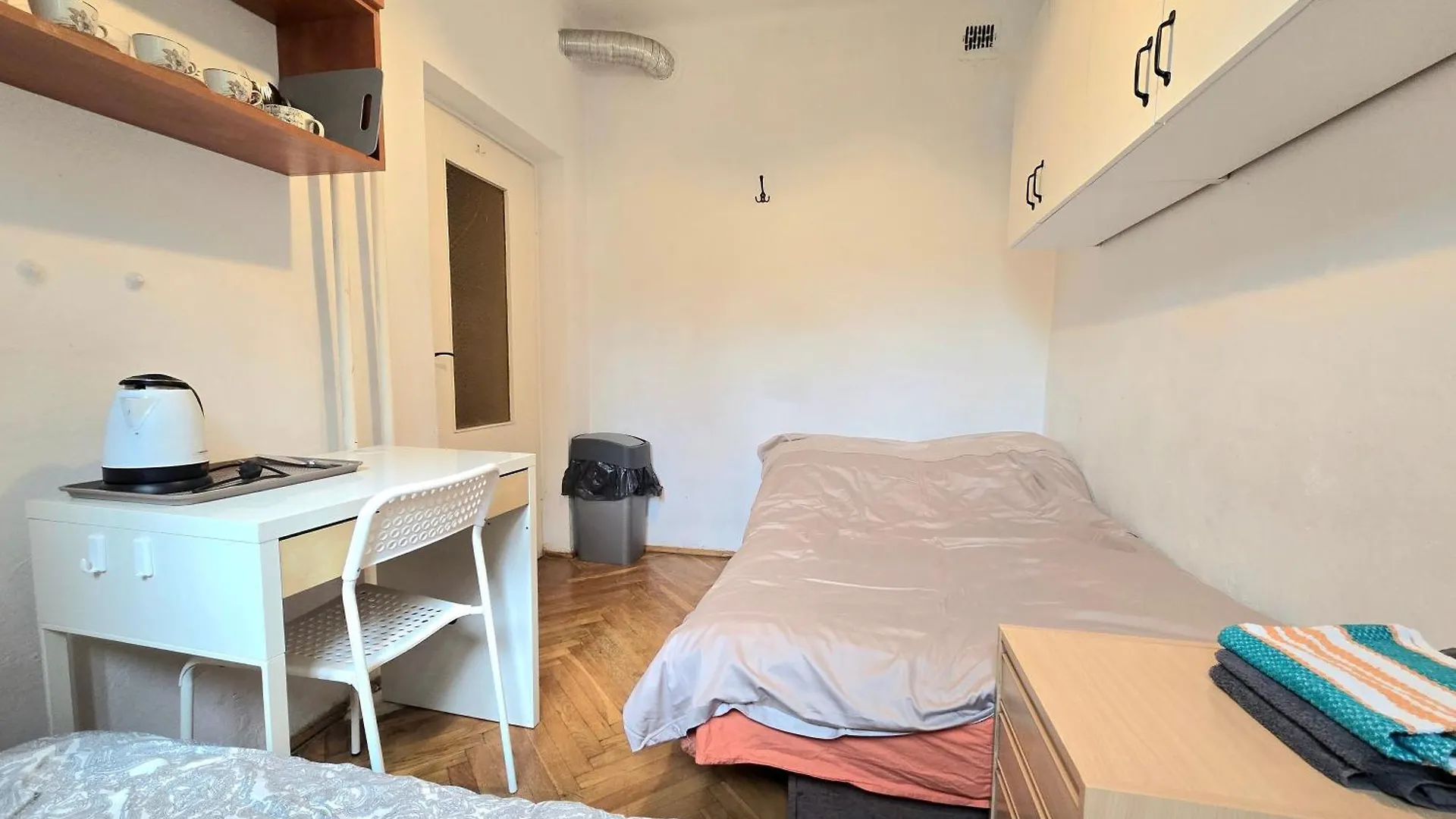 Vandrarhem Rooms By Kino Femina Warszawa Polen